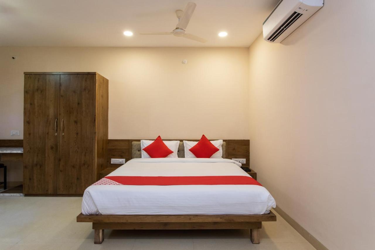 Oyo 75956 Hotel Grand Rourkela Exteriér fotografie